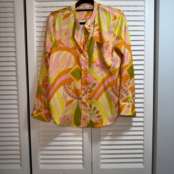 Zara Multicolor Patterned Blouse - Picture 1 of 1